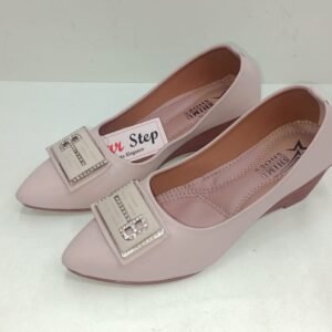 Royal Signature Pumps